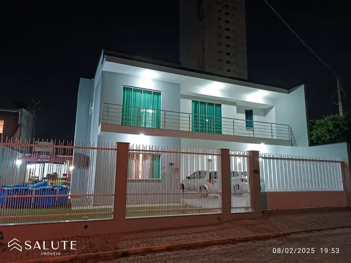 casa à venda com 3 dormitórios em Camboriú.