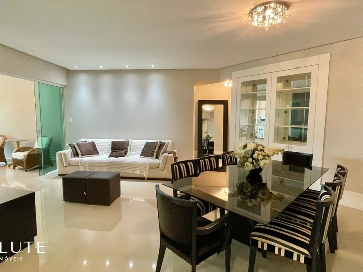 Apartamento à venda com 3 suítes na Barra Sul
