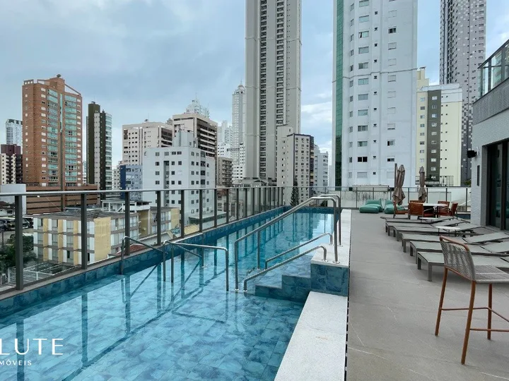Apartamento à venda com 4 suítes no Centro