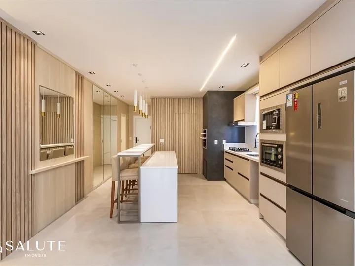 Apartamento à venda com 3 suítes na Barra Norte
