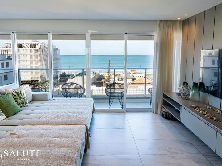 Apartamento à venda 4 dormitórios na Praia Brava