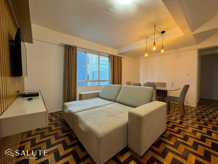 Apartamento à venda com 2 dormitórios no Centro