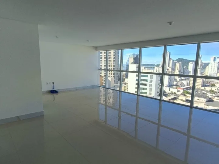 Sala comercial aluguel anual no Centro
