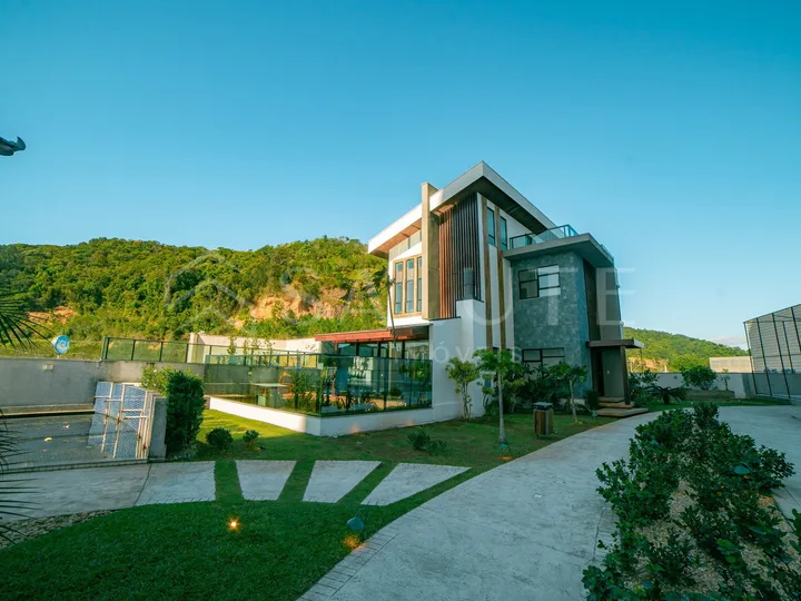 Casa à venda 3 suítes em Itajaí
