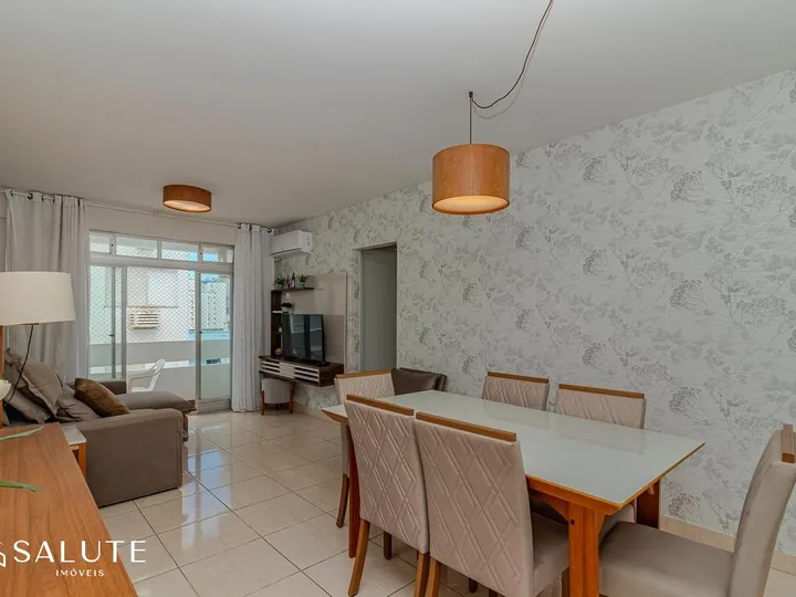 Apartamento à venda com 2 dormitórios no Centro