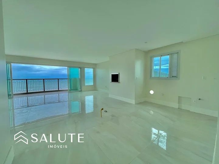 Apartamento alto padrão 5 suítes frente mar