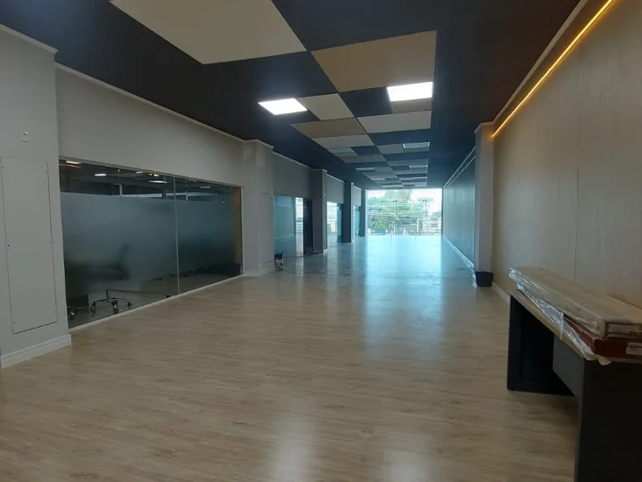 Sala Comercial aluguel anual em Itajaí