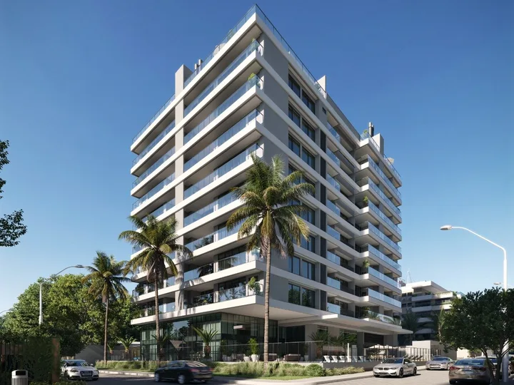 Apartamento 3 suítes na Praia Brava