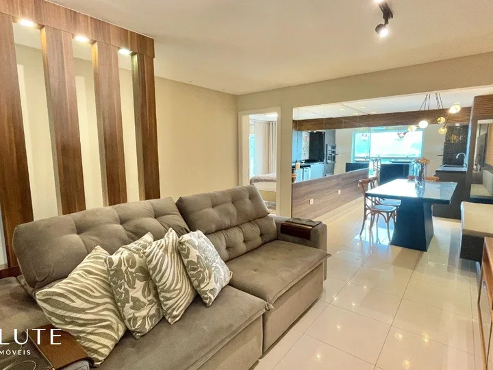 Apartamento locação anual 3 suítes na Barra Sul