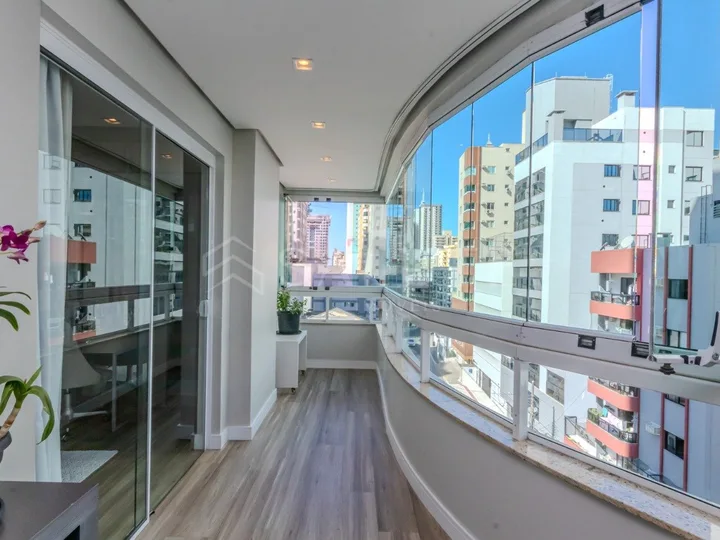 Apartamento à venda 3 dormitórios no Centro