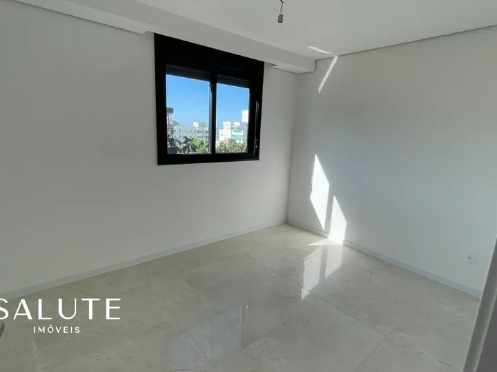 Apartamento a venda com 3 dormitórios em Bombinhas