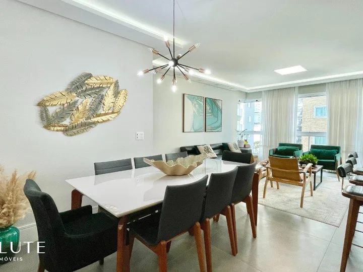 Apartamento à venda com 3 suítes no Centro