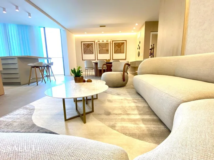 Apartamento à venda com 3 suítes em Piçarras