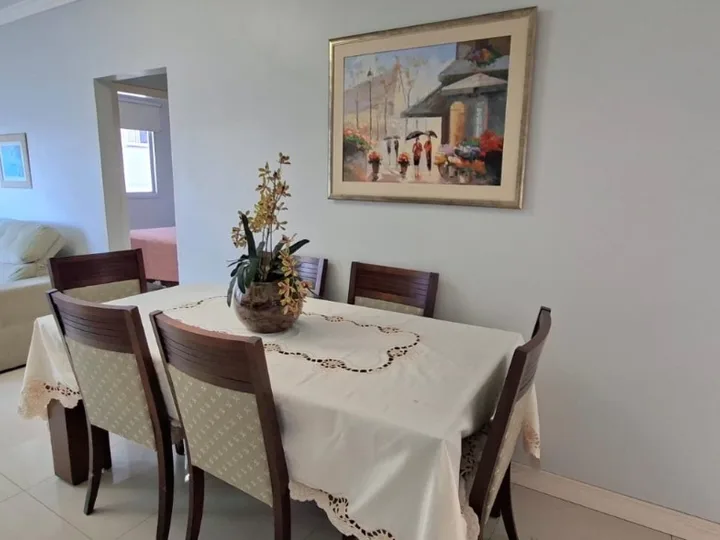 Apartamento à venda 2 dormitórios Barra Norte.