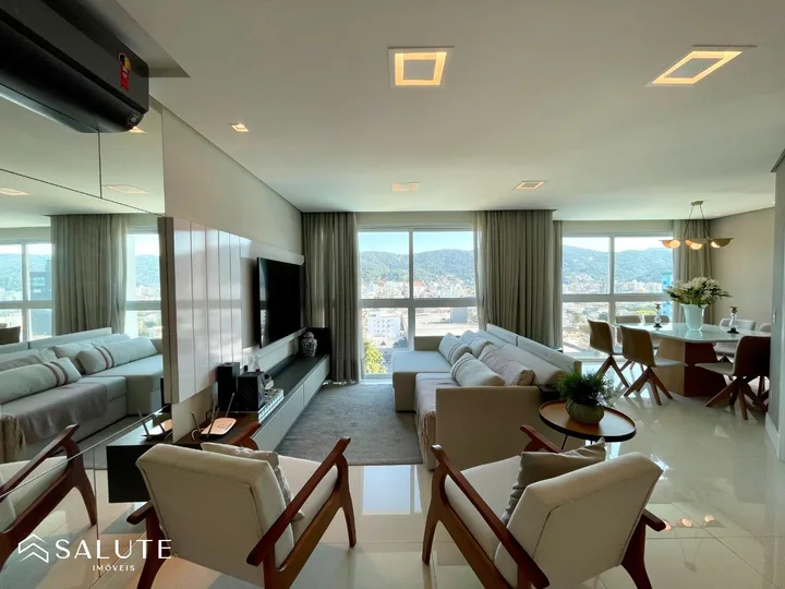 Apartamento à venda 4 dormitórios na Barra Norte