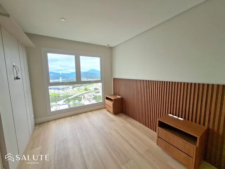 Apartamento alugue anual com 4 Suítes Barra Sul