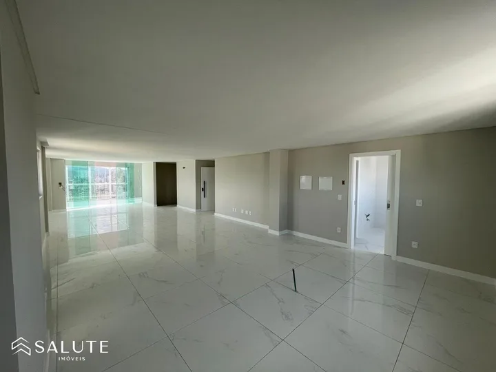 Apartamento à venda 2 dormitórios Meia Praia