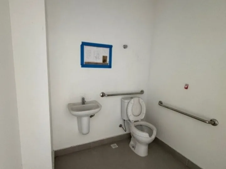 Sala comercial aluguel anual no Centro
