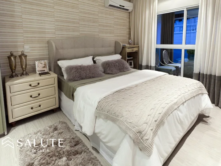 Apartamento com Vista Mar na Praia Brava