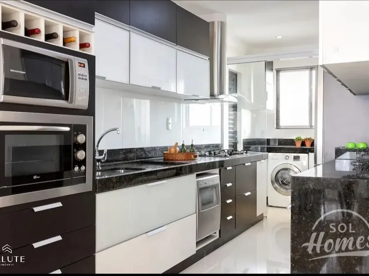 Apartamento à venda com 3 suítes no Centro