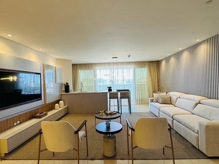Apartamento com Vista Mar em Balneário Camboriú