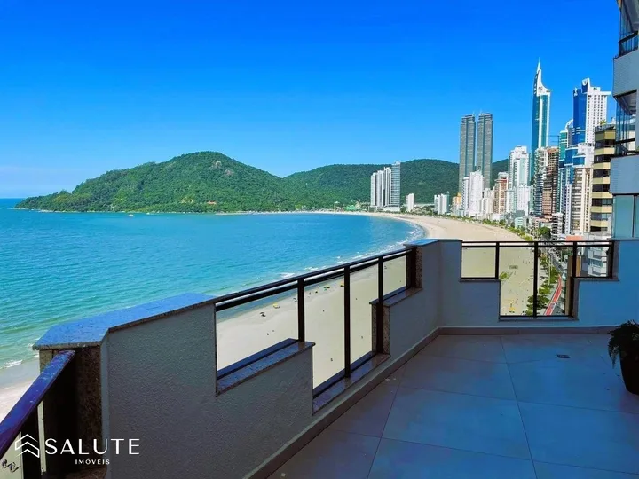 Apartamento à venda 3 suítes na Barra Sul