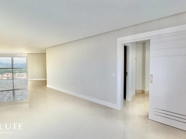 Apartamento para venda 3 Dormitórios Barra Sul