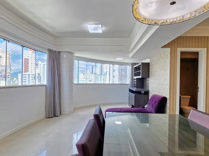 Apartamento à venda 3 suítes no Centro