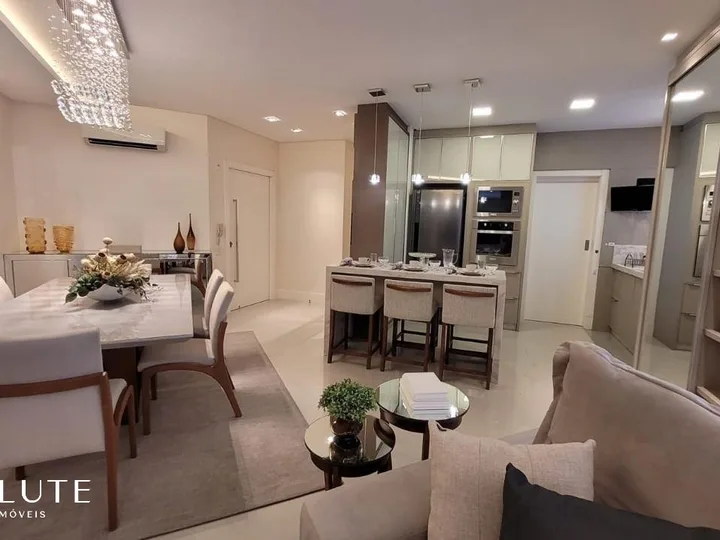 Apartamento à venda com 3 suítes no Centro