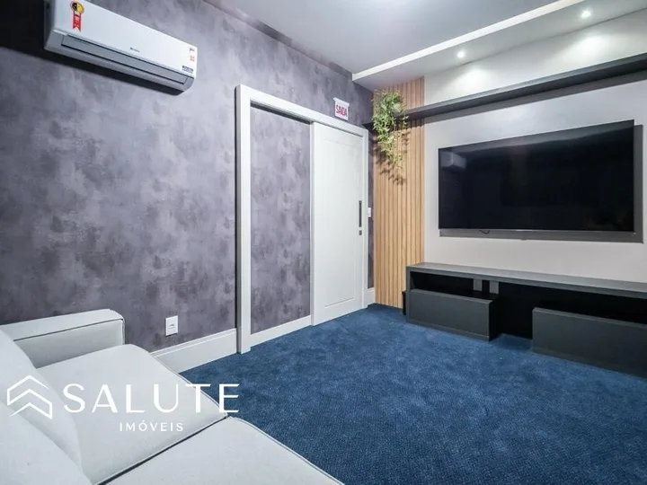 Apartamento com 4 Suítes á Venda no Centro