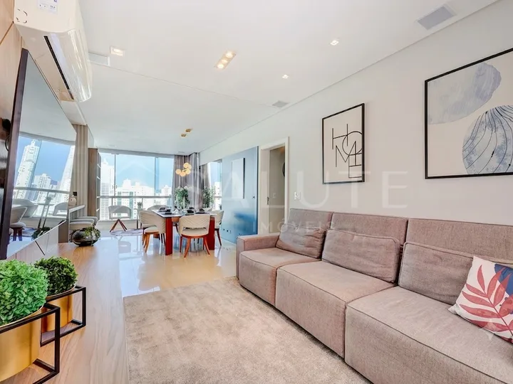 Apartamento à Venda 4 Dormitórios no Centro