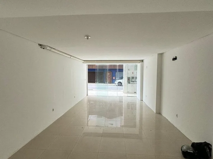 Sala comercial aluguel anual no Centro