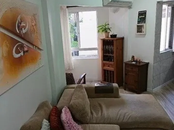 Apartamento à venda com 3 dormitórios no Centro