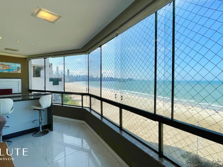 Apartamento à venda 3 Suítes na Barra Sul