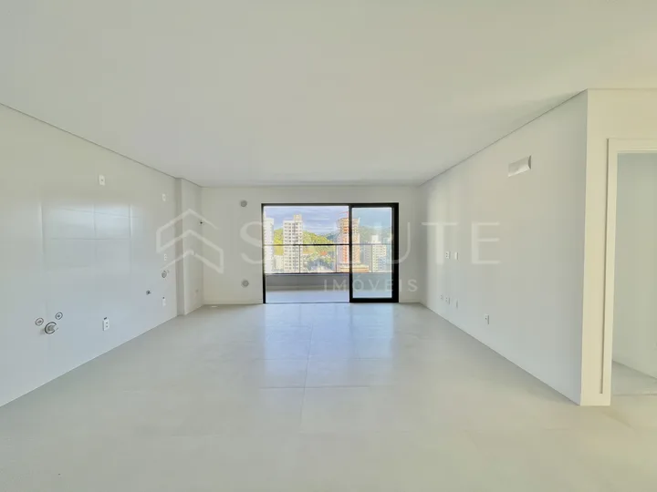 Apartamento à venda 3 dormitórios na Praia Brava
