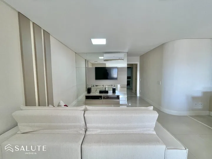 Apartamento à venda 3 suítes no Centro