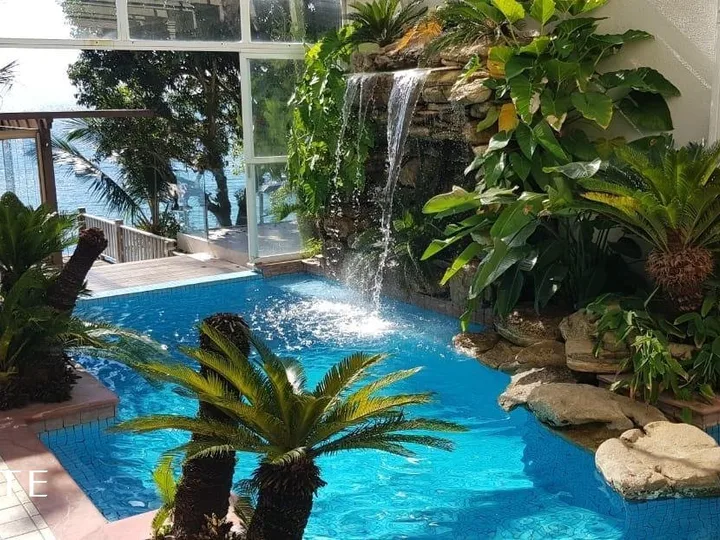 Casa de luxo à venda 10 dormitório em Bombinhas
