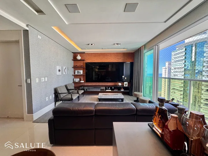 Apartamento à venda com 3 suítes Barra Sul