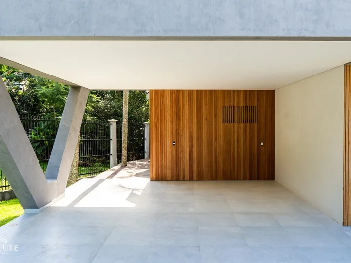 Casa a venda com 3 suítes em Taquaras