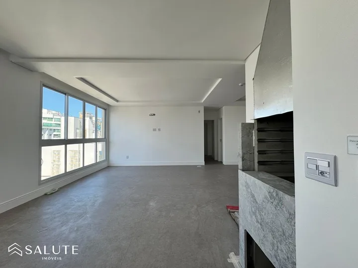 Apartamento à venda com 4 suítes no Centro