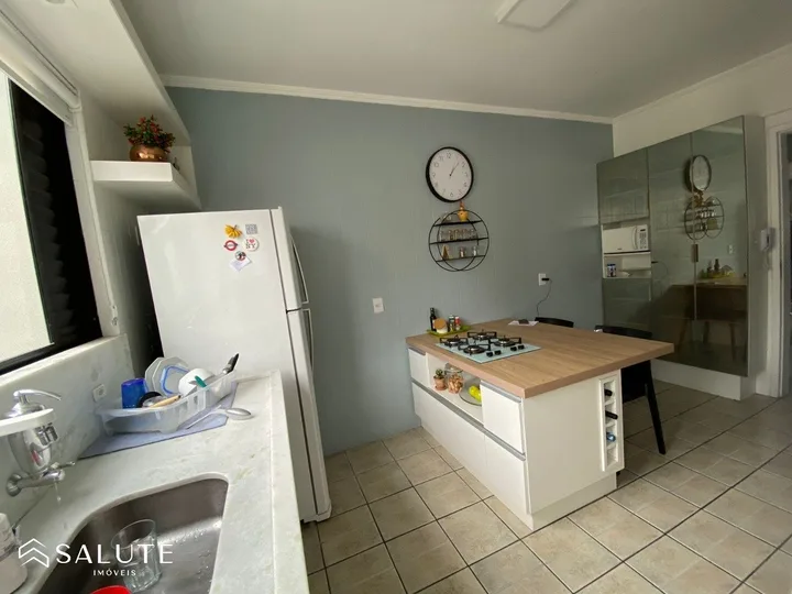 Apartamento à venda com 3 dormitórios na Barra Sul