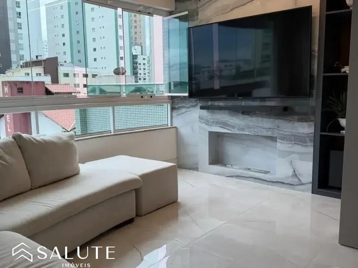 Diferenciado com 3 Suítes à venda no Centro