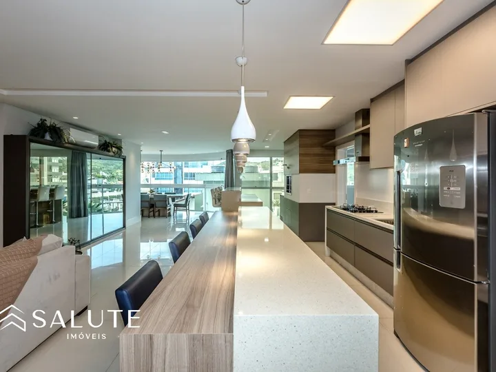Apartamento na Praia Brava Mobiliado e Decorado
