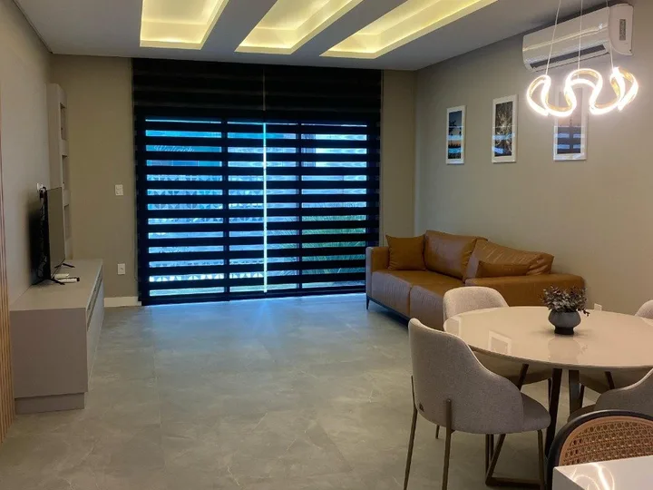 Casa à venda com 3 suítes na Barra Sul