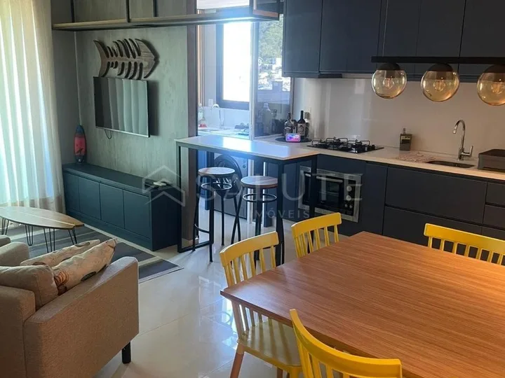 Apartamento à venda 3 dormitórios Praia Brava.
