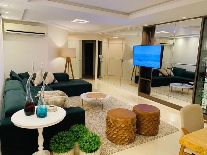 Apartamento 3 suítes.