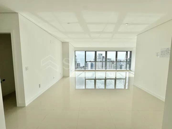Apartamento 4 suítes Edifício Vitra By Pininfarina
