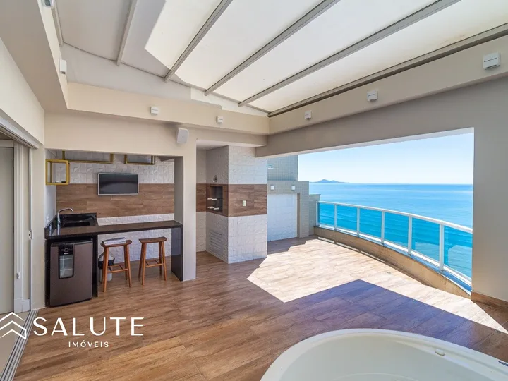 Cobertura duplex frente mar com 4 suítes