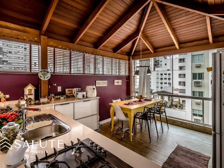 Apartamento Semi Mobiliado com 03 Suítes no Centro