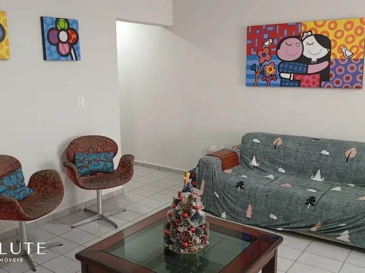 Apartamento á venda com 3 dormitórios no Centro.
